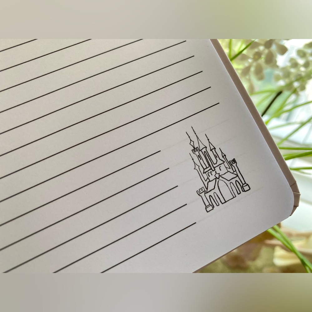 Disney Princesses✨Journal - Picture 6 of 10